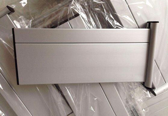 鋁合金標(biāo)牌 鋁合金標(biāo)牌